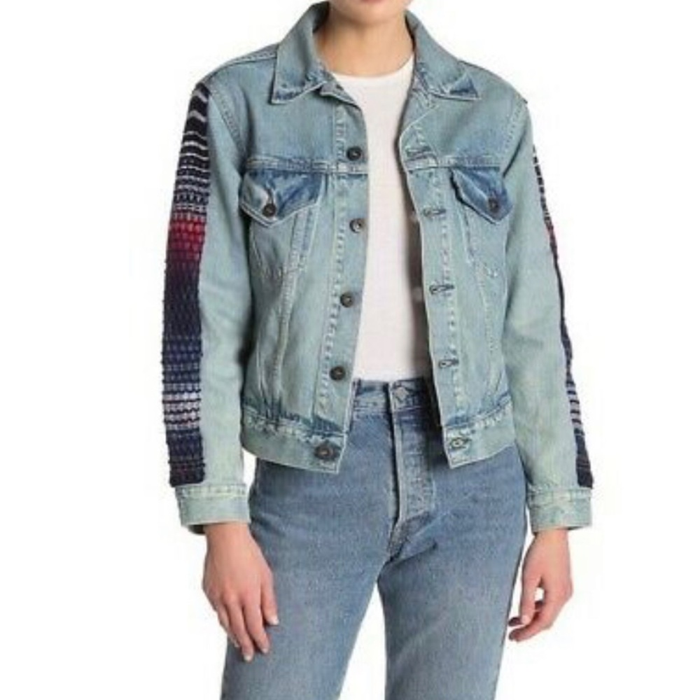 🆕 NWT Levi’s Embroidered Jacket